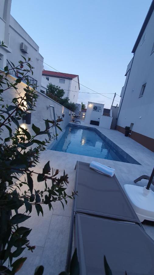 Apartment Villa Rina- Heated Salt Water Pool Kastela Ngoại thất bức ảnh
