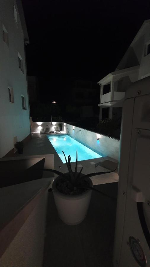 Apartment Villa Rina- Heated Salt Water Pool Kastela Ngoại thất bức ảnh