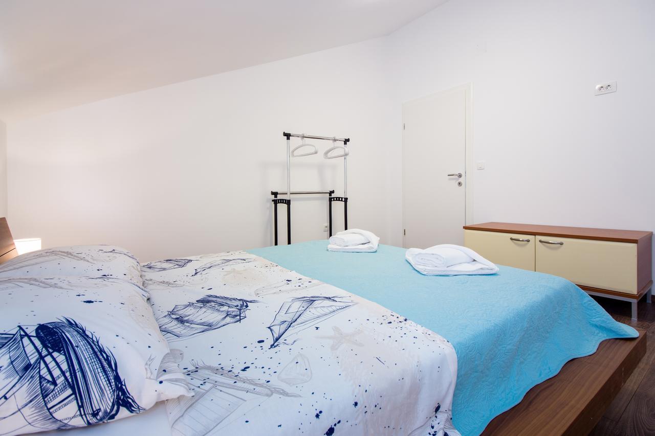 Apartment Villa Rina- Heated Salt Water Pool Kastela Ngoại thất bức ảnh